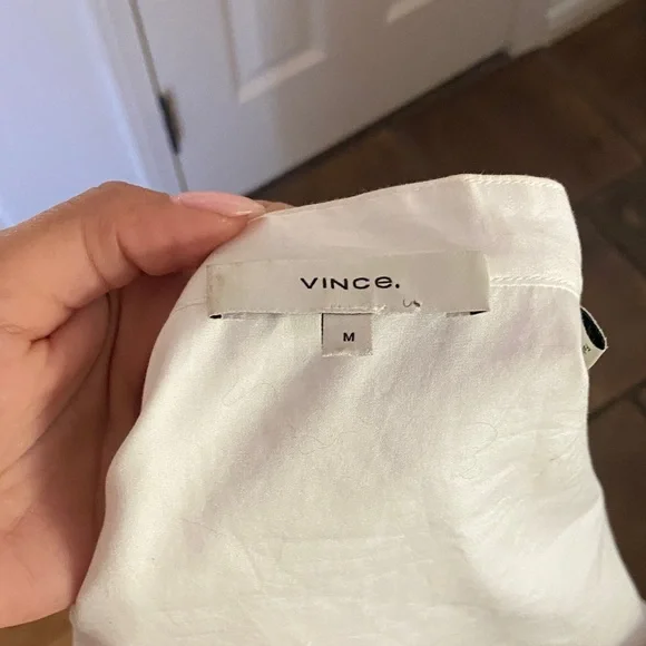 Vince White Lightweight Shirt - Picture 2 of 3